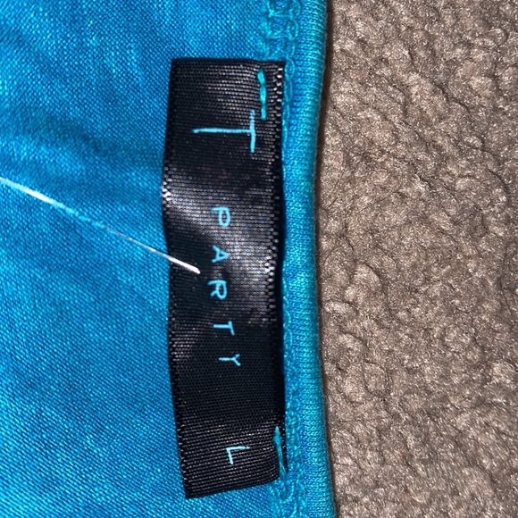 Teal country tank with fringe, size Large - Picture 6 of 6